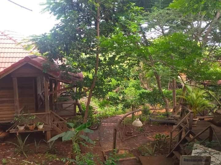 Quiet Garden View Lodge&Trekking Banlung Exterior foto